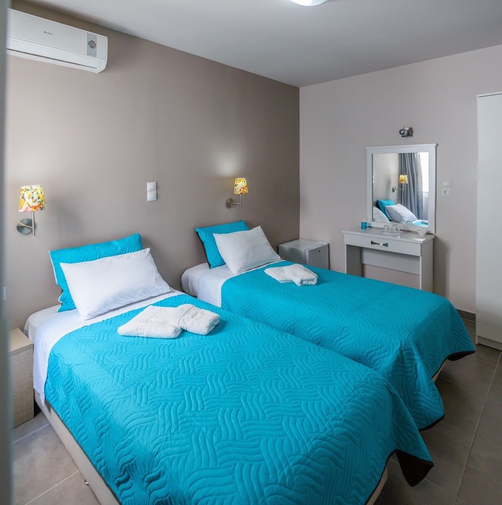 פיראוס Lux Hotel מראה חיצוני תמונה