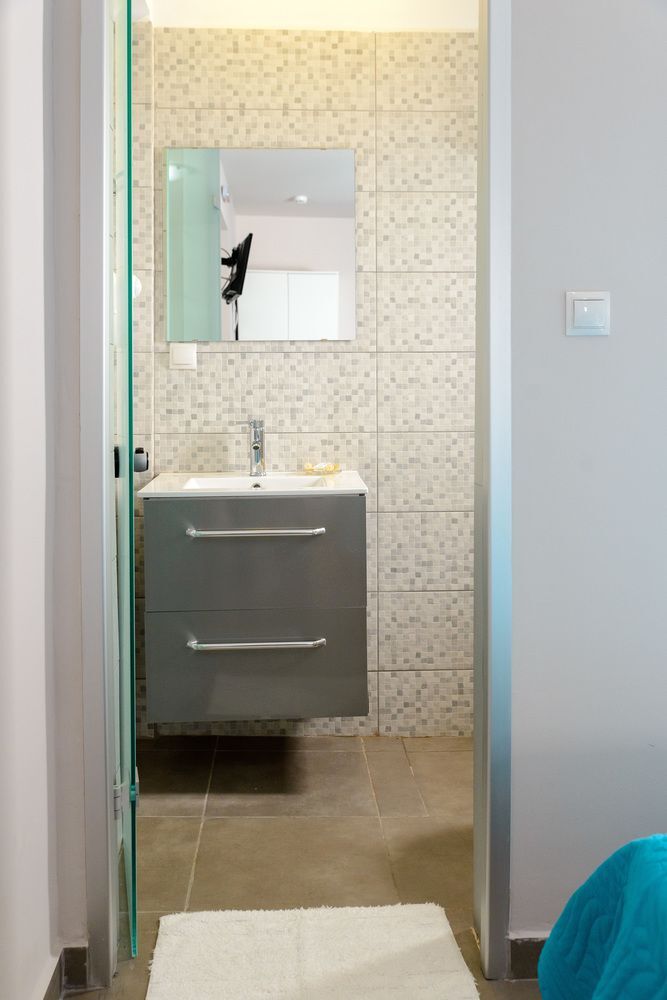 פיראוס Lux Hotel מראה חיצוני תמונה